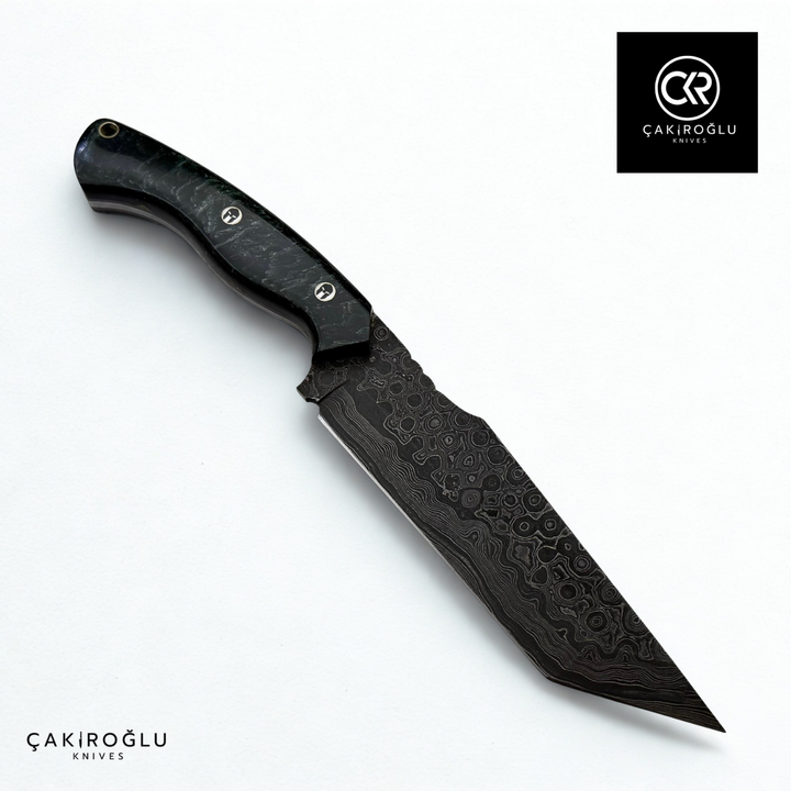 Amberfang - Handcrafted Custom Damascus Tanto & Limited Edition