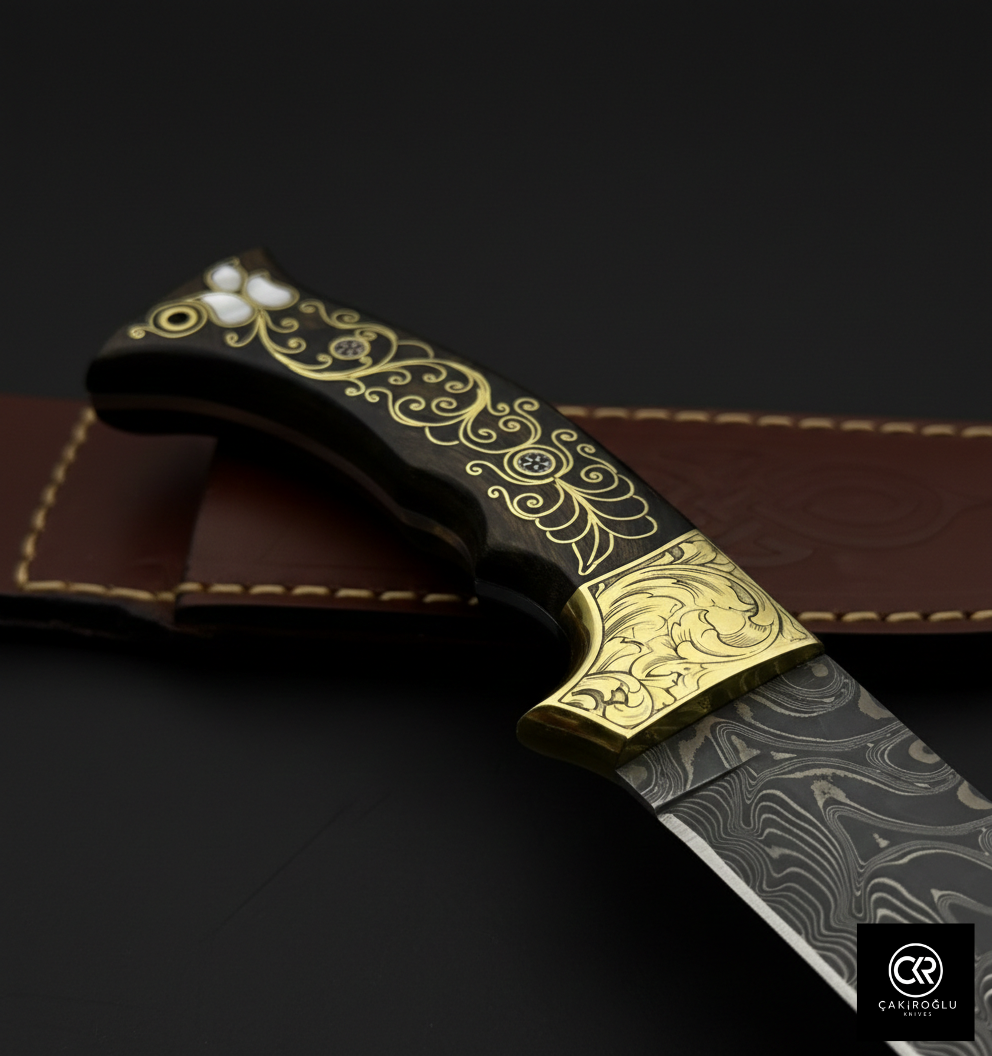 Limited Collector’s Edition Damascus Knife with Gold Engraving