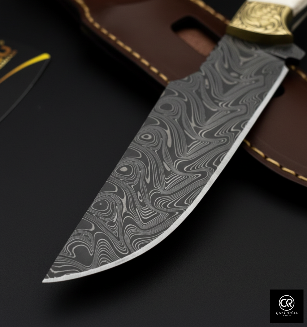 Handcrafted Custom-made Damascus Steel Hunting Knife - Deer Antler Handle & Brass Apron