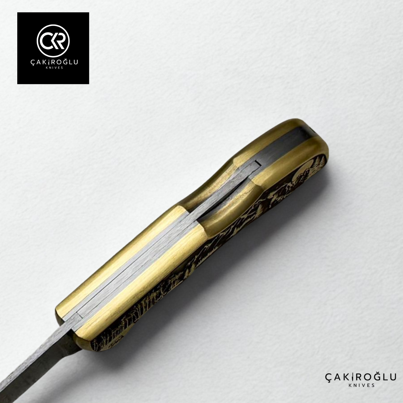 Showy Limited Edition Medium Size Handcrafted Custom-made Folding Collectible Knife - Damascus Steel & Engraved Brass Handle