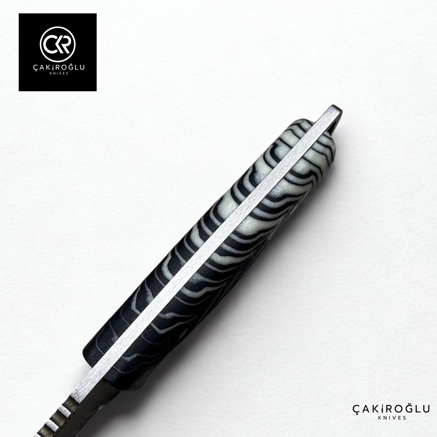 Handcrafted Custom-made Böhler N690 Steel & G-carta Handle Hunting Knife