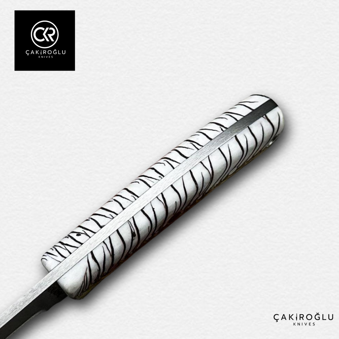 Handcrafted Custom-made Böhler N690 Steel & Pine Cone Epoxy Handle Hunting Knife