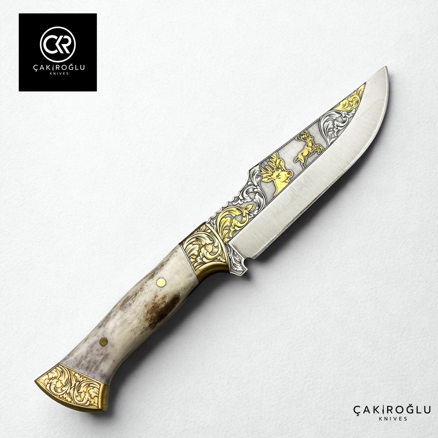 Royal Icons – Deer | Limited Collector's Edition N690 Knife with 24K Gold Engraving & Deer Antler Handle