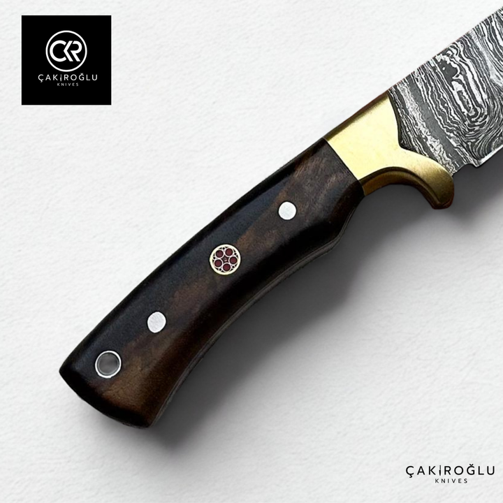 Handcrafted Custom-made Damascus Steel Hunting Knife with Brass Apron