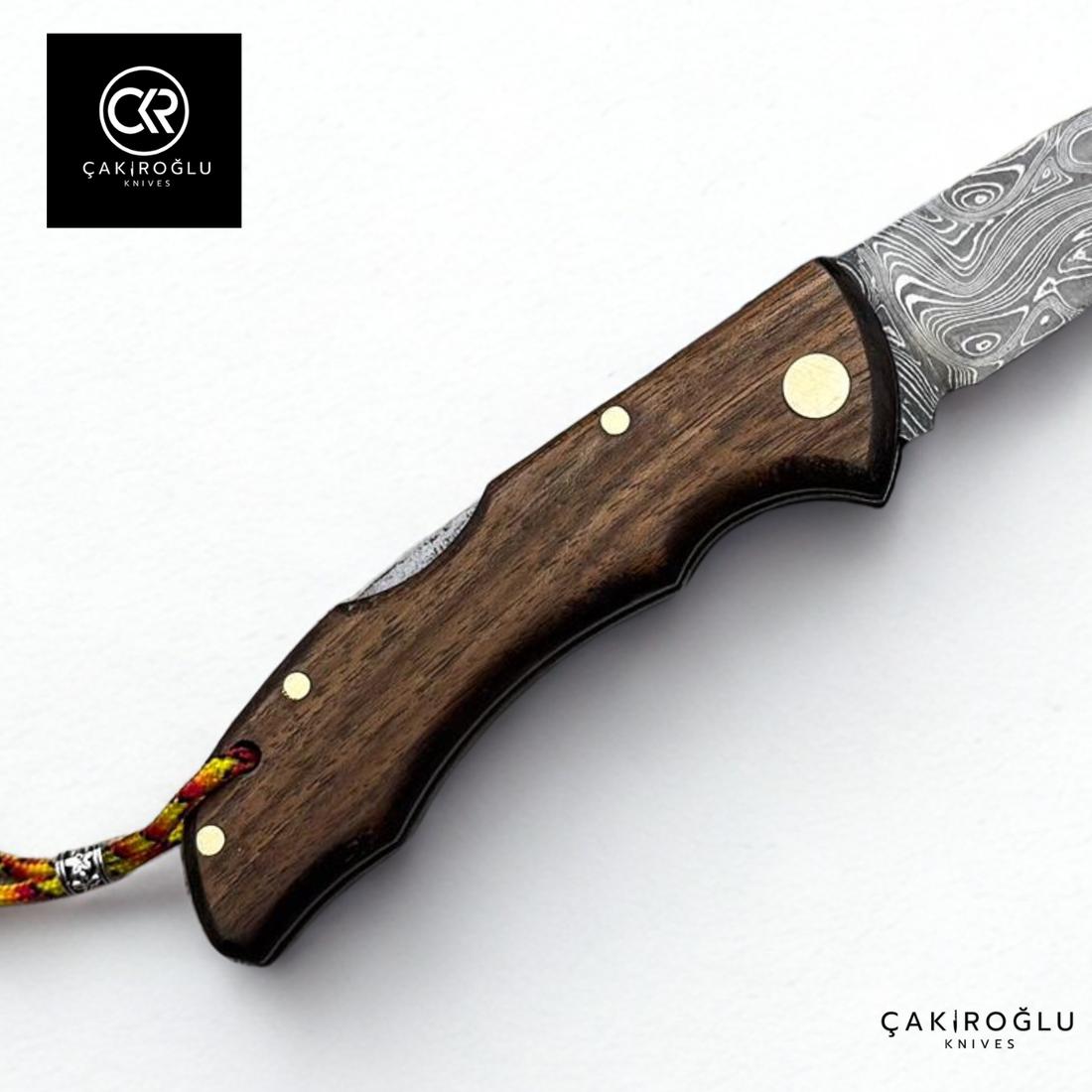 Showy Series Handcrafted Folding Knife - Damascus Steel & Walnut Root Handle