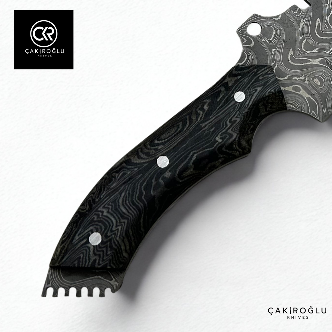Ironhowl Exclusive Edition - Handcrafted Damascus Steel Jungle Machete