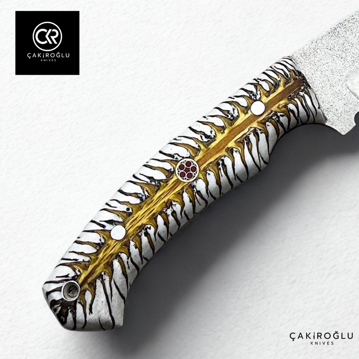 Handcrafted Custom-made Böhler N690 Steel & Pine Cone Epoxy Handle Hunting Knife