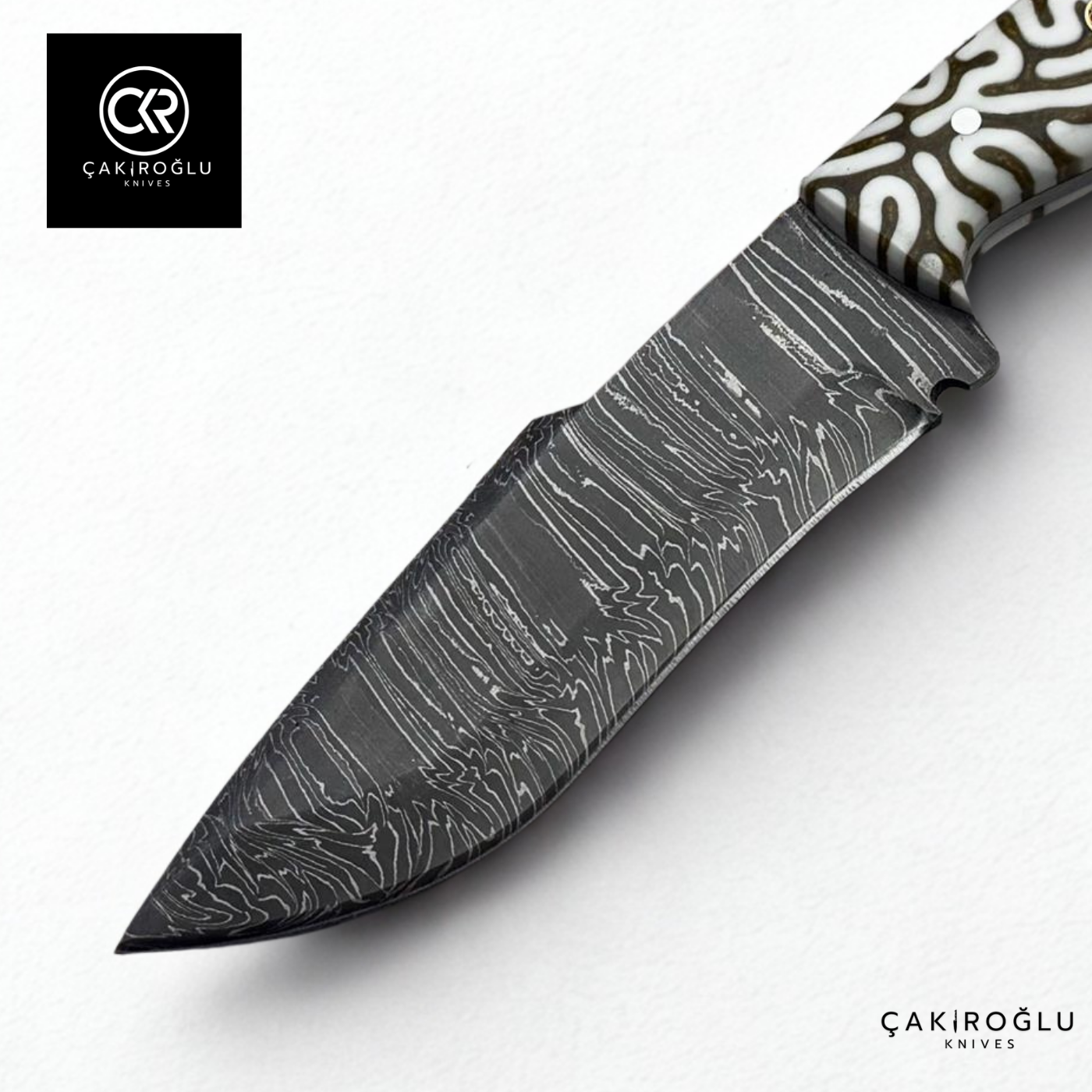 Handcrafted Custom-made Damascus Steel & Epoxy Handle Hunting Knife