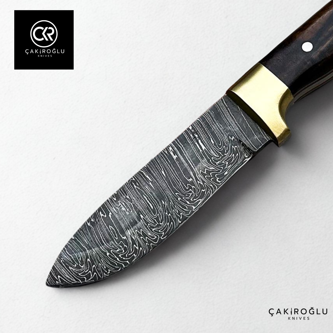 Handcrafted Custom-made Damascus Steel Bushcraft Hunting Knife - Root Walnut Handle & Brass Apron