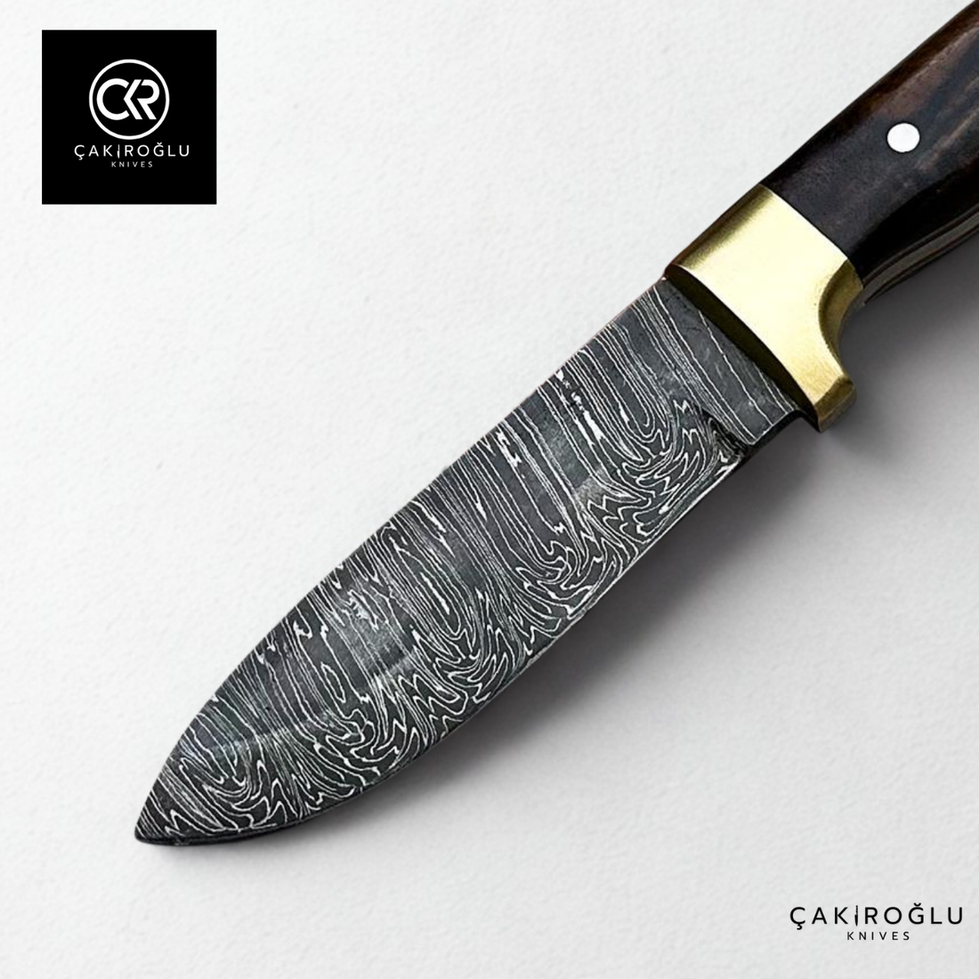 Handcrafted Custom-made Damascus Steel Bushcraft Hunting Knife - Root Walnut Handle & Brass Apron