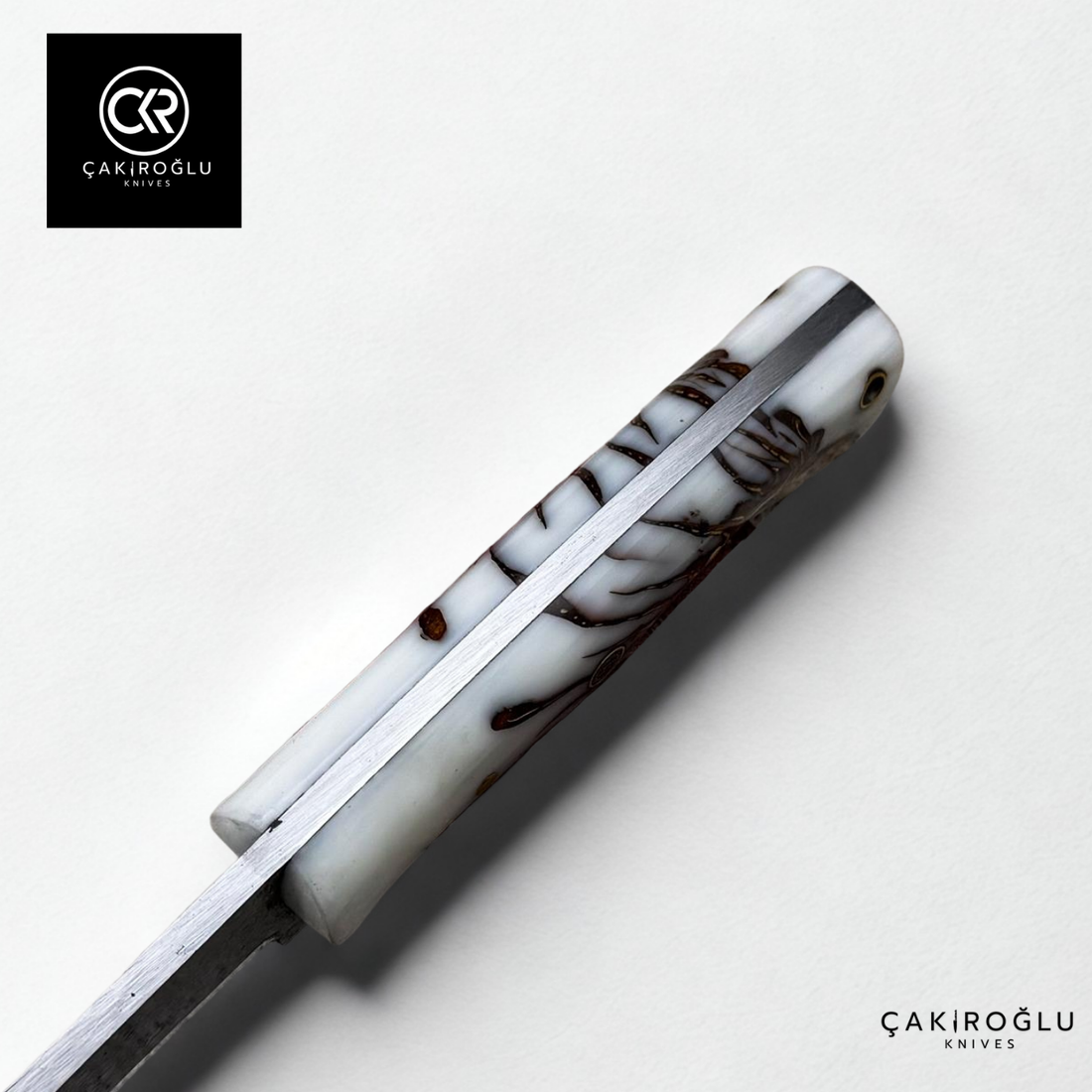 Çakıroğlu Handcrafted Damascus Kukri Model Machete with Pine Cone Epoxy Handle