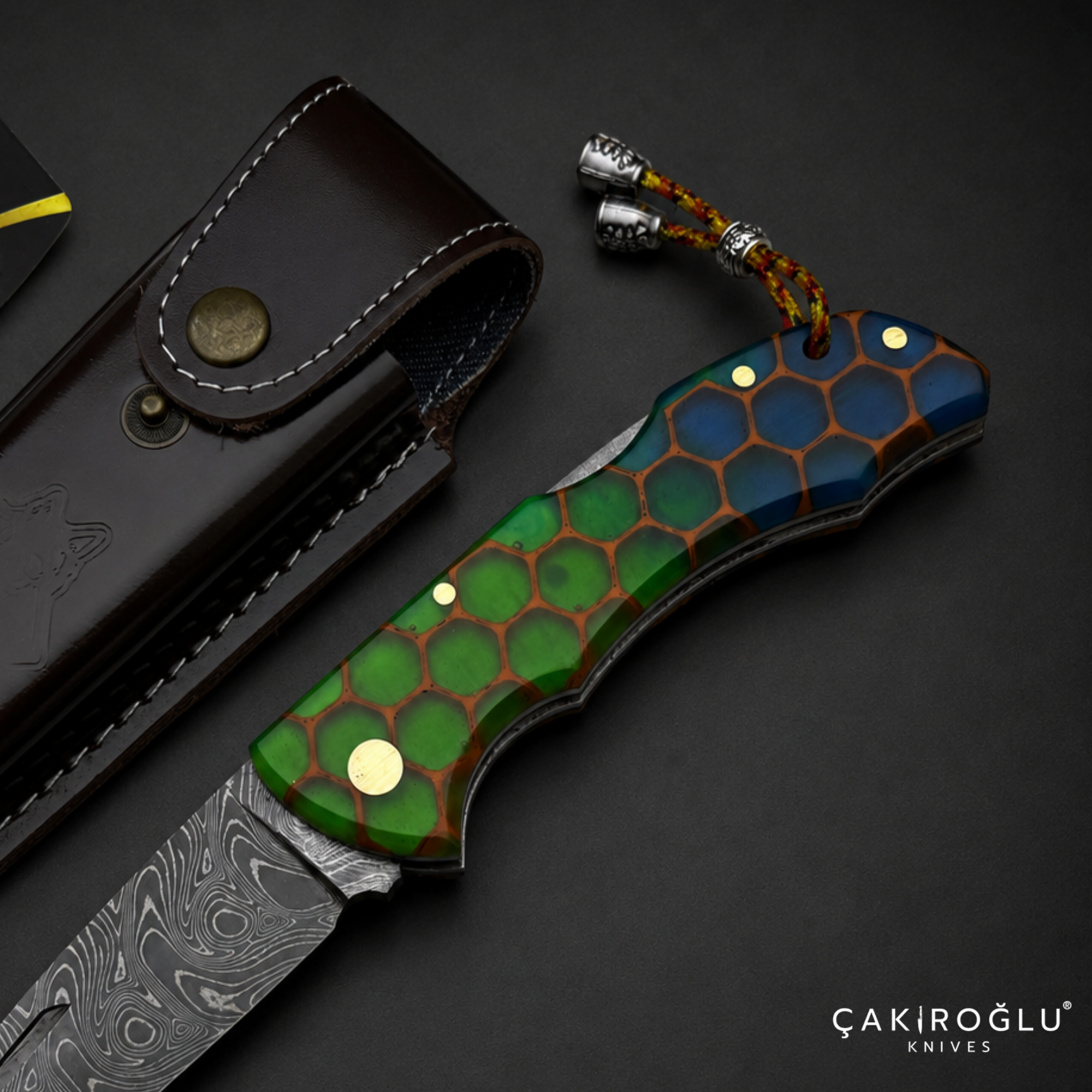 Handmade Honeycomb & Damascus Pocket Knife - Forged Folding Knife