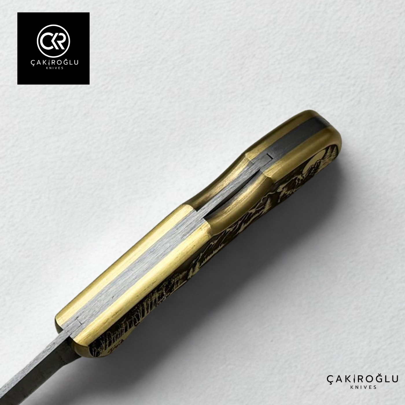 Showy Limited Edition Large Size Handcrafted Custom-made Folding Collectible Knife - Damascus Steel & Engraved Brass Handle