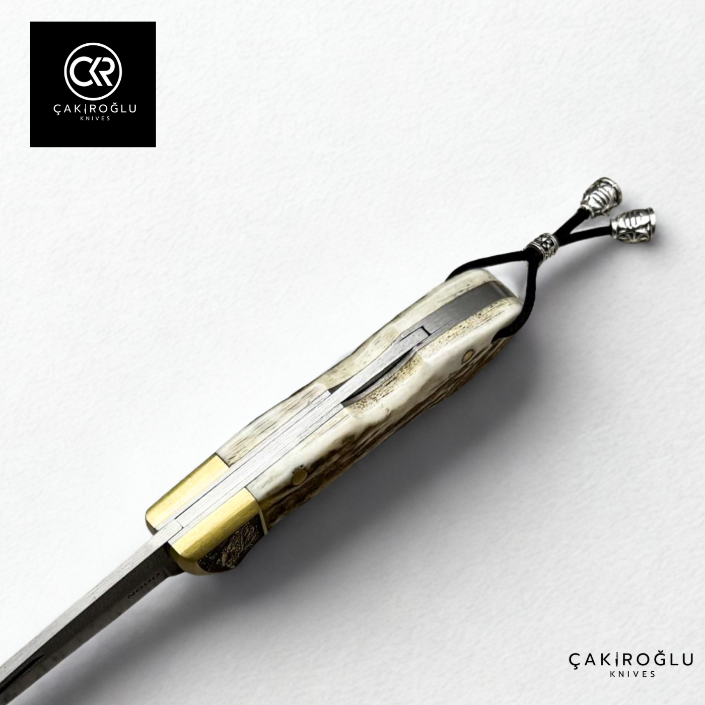 Showy Elite Small Size Handcrafted Custom-made Folding Knife - N690 Böhler Steel & Engraved Apron