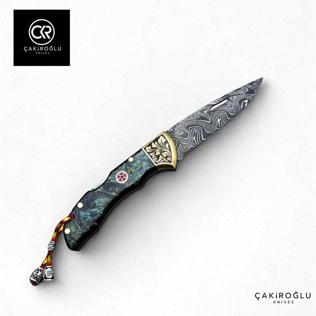 Showy Elite Handcrafted Custom-made Folding Knife - Damascus Steel & Engraved Apron