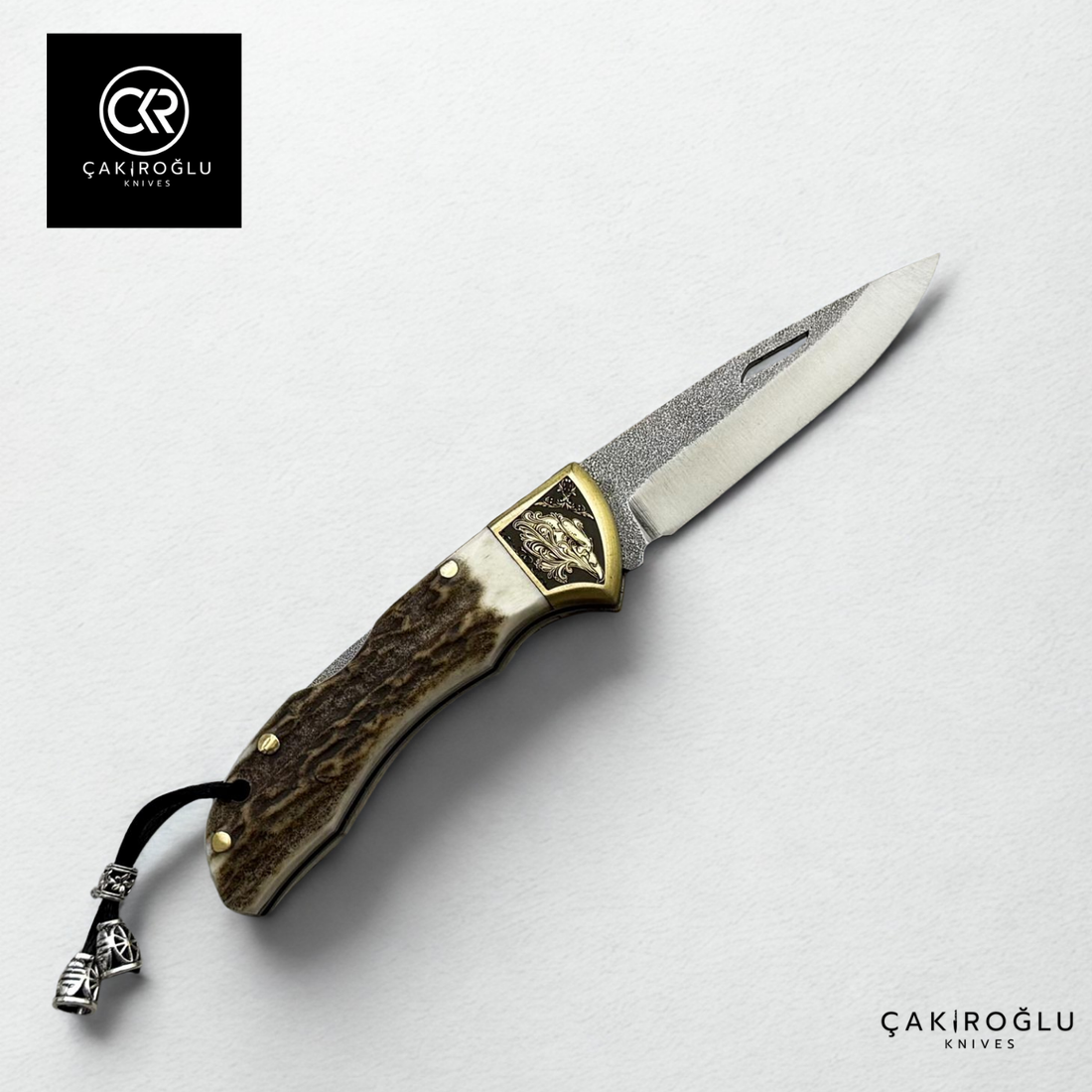 Showy Elite Small Size Handcrafted Custom-made Folding Knife - N690 Böhler Steel & Engraved Apron