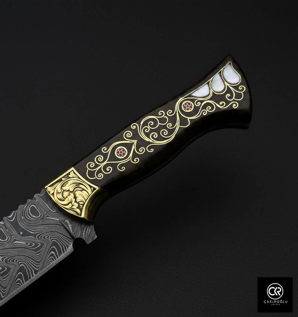 Limited Collector’s Edition Damascus Knife with Gold Engraving