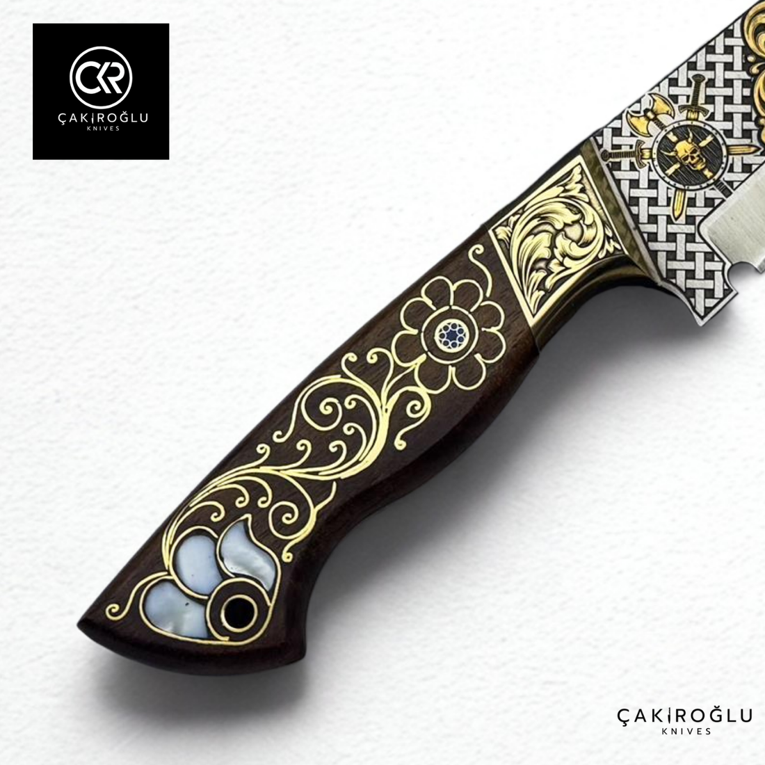Regal Edge V1 – Limited Collector’s Edition N690 Knife with Gold Engraving & Mother of Pearl