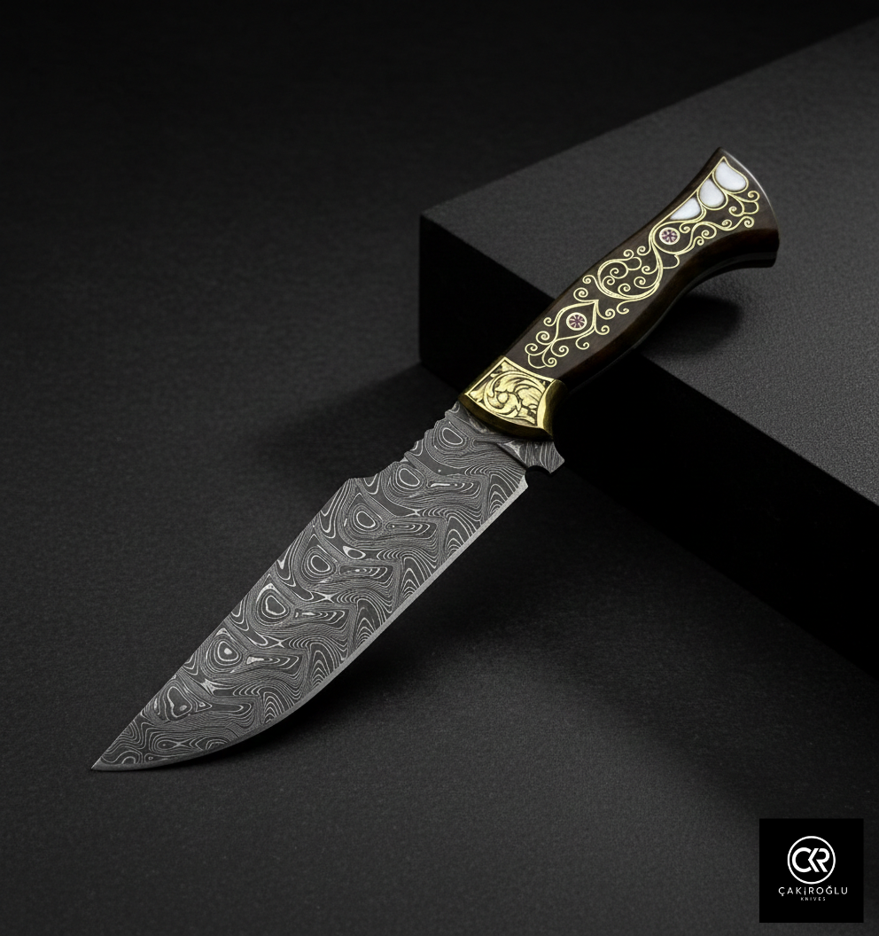 Limited Collector’s Edition Damascus Knife with Gold Engraving