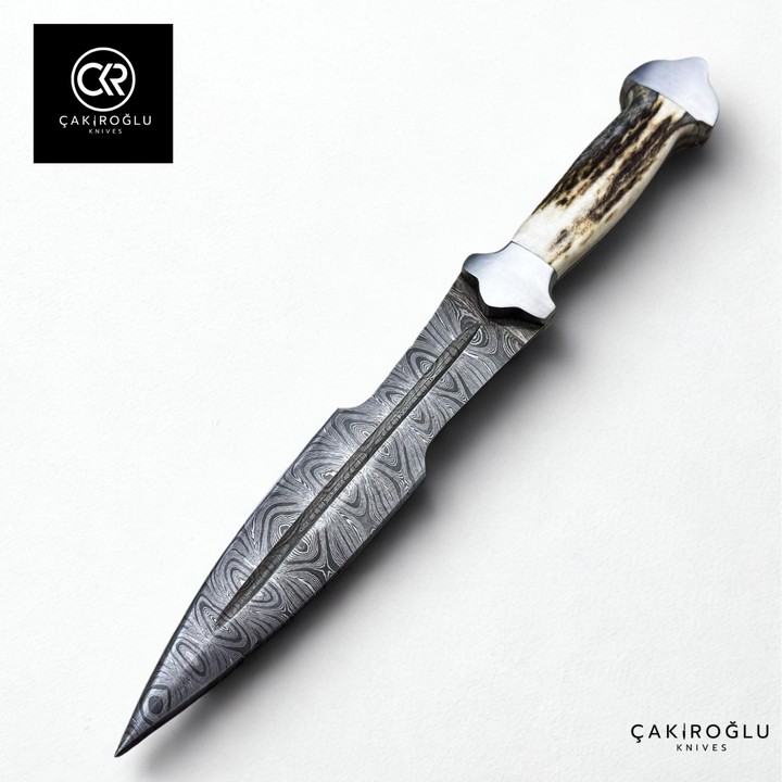 Çakıroğlu Damascus Dagger – Handcrafted Collector’s Knife with Stag Antler Handle