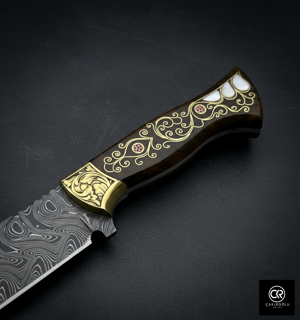 Limited Collector’s Edition Damascus Knife with Gold Engraving