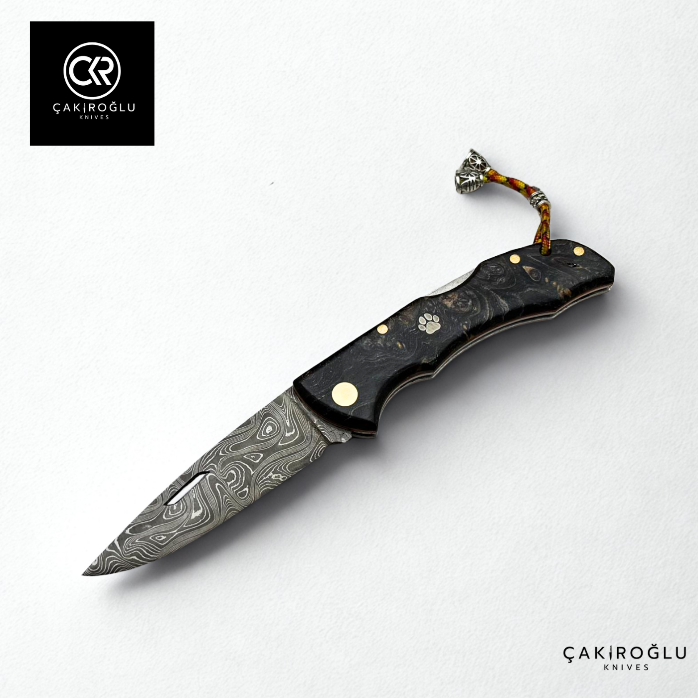 Showy Series Handcrafted Folding Knife - Damascus Steel & Stabilized Wood Handle