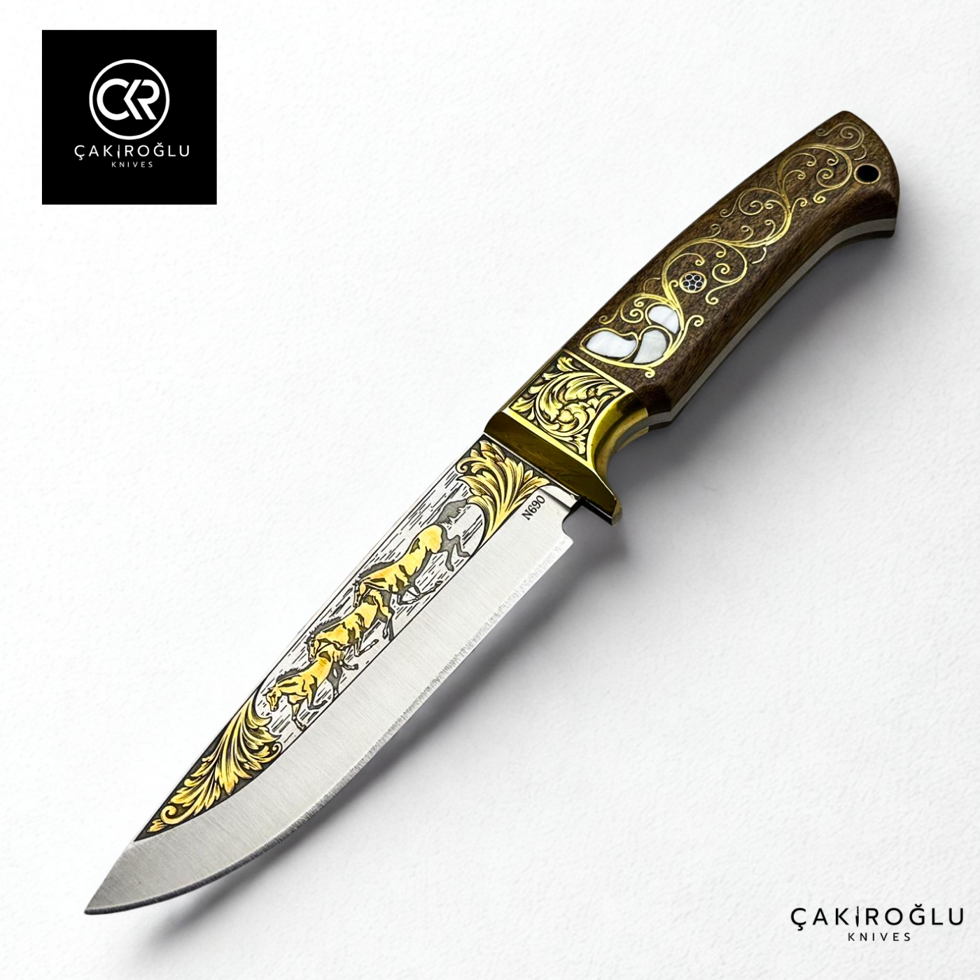 Regal Edge V2 – Limited Collector’s Edition N690 Knife with Gold Engraving & Mother of Pearl