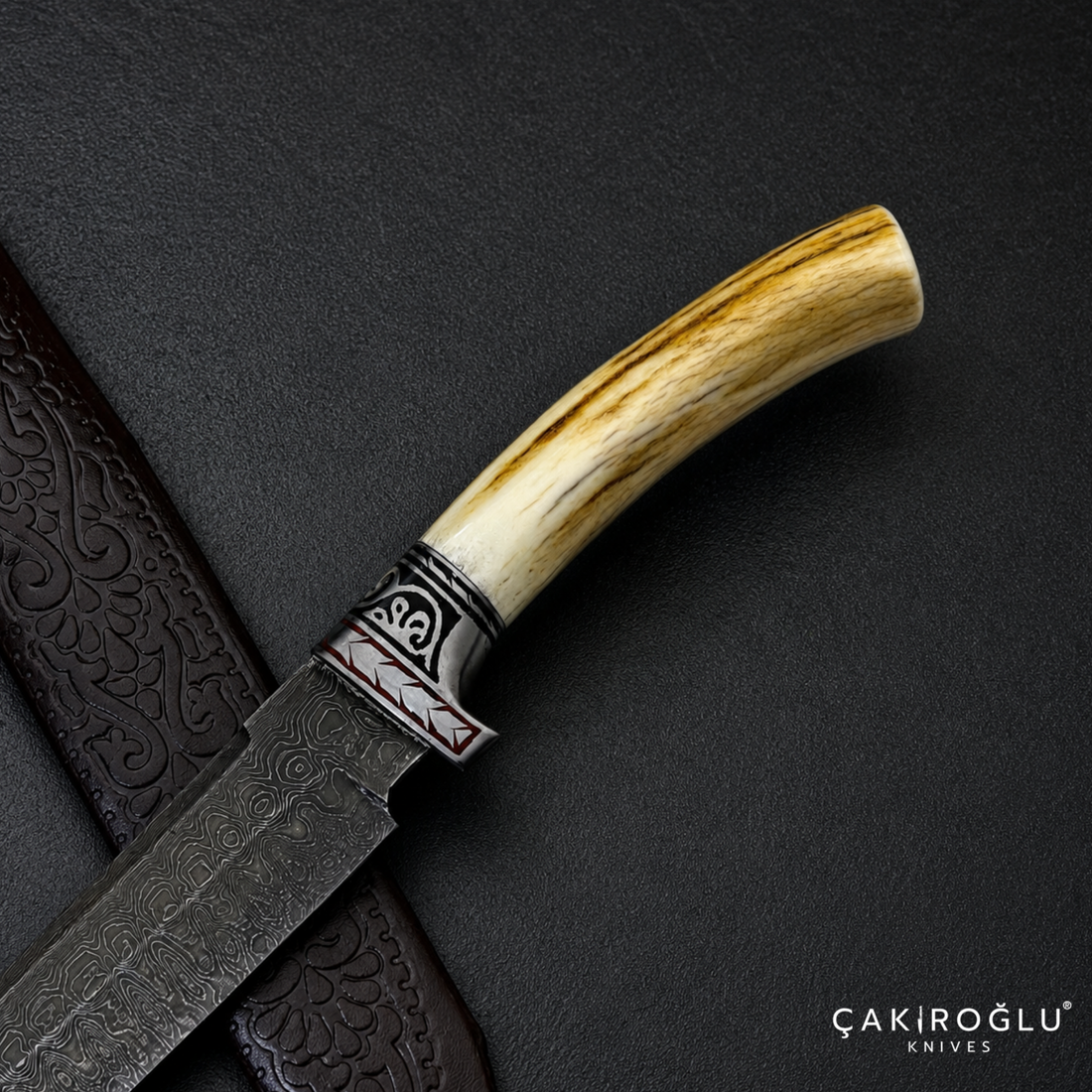 Handmade Damascus Custom Hunting Knife with Sheath - Deer Antler Handle