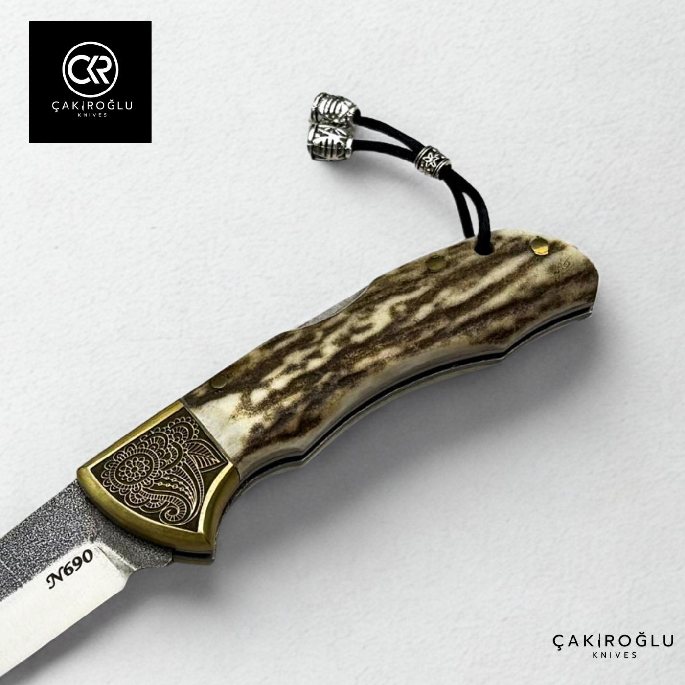 Showy Elite Medium Size Handcrafted Custom-made Folding Knife - N690 Böhler Steel & Engraved Apron