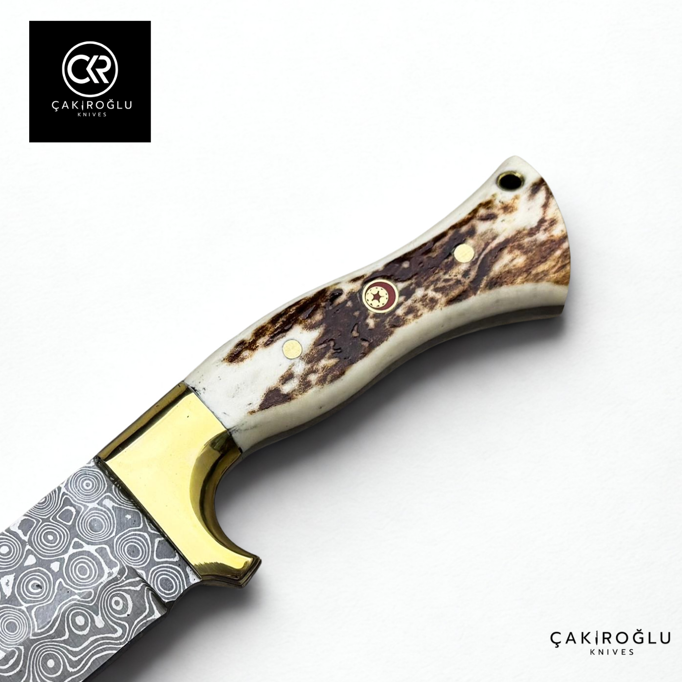 Damascus Elegance Handcrafted Knife – Deer Antler & Brass Apron