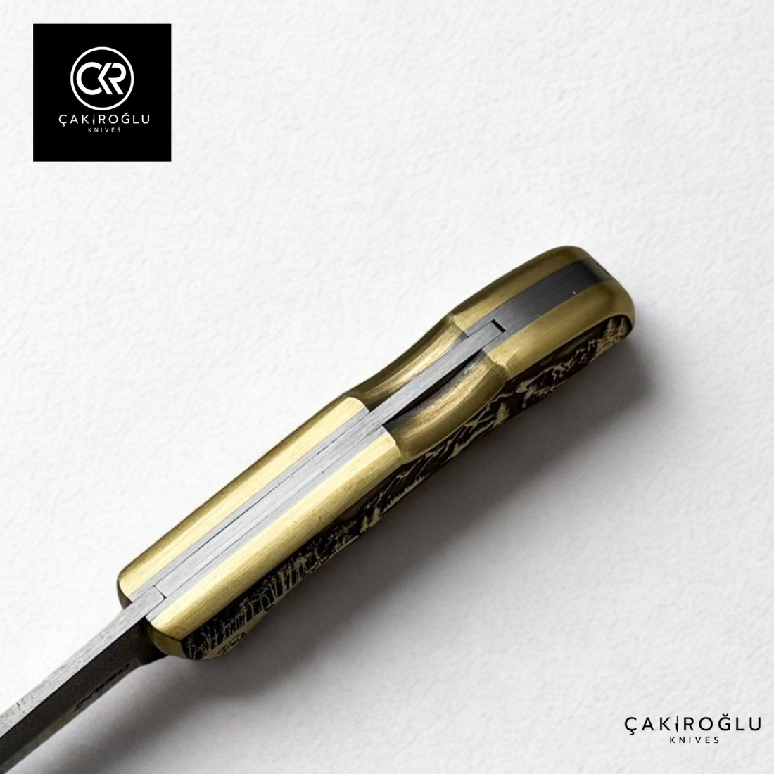 Showy Limited Edition Small Size Handcrafted Custom-made Folding Collectible Knife - N690 Böhler Steel & Engraved Brass Handle