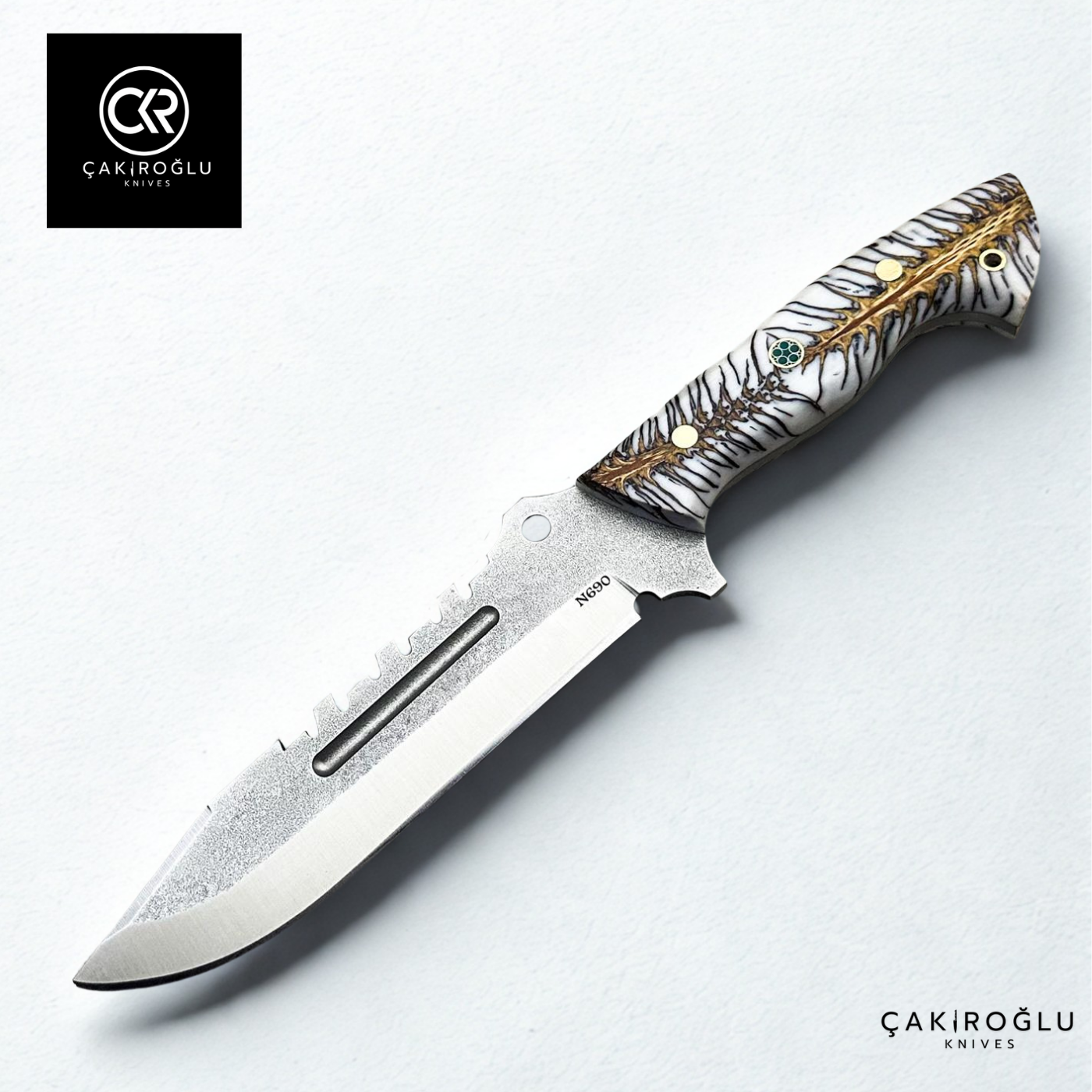 Handcrafted Custom Hunting Knife - N690 Böhler Steel & Epoxy Handle