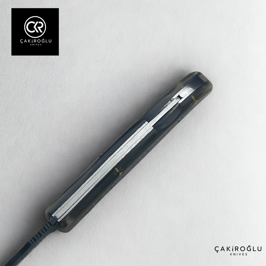 Handcrafted Custom Classic Style Folding Knife - Damascus Steel & Ram Horn Handle