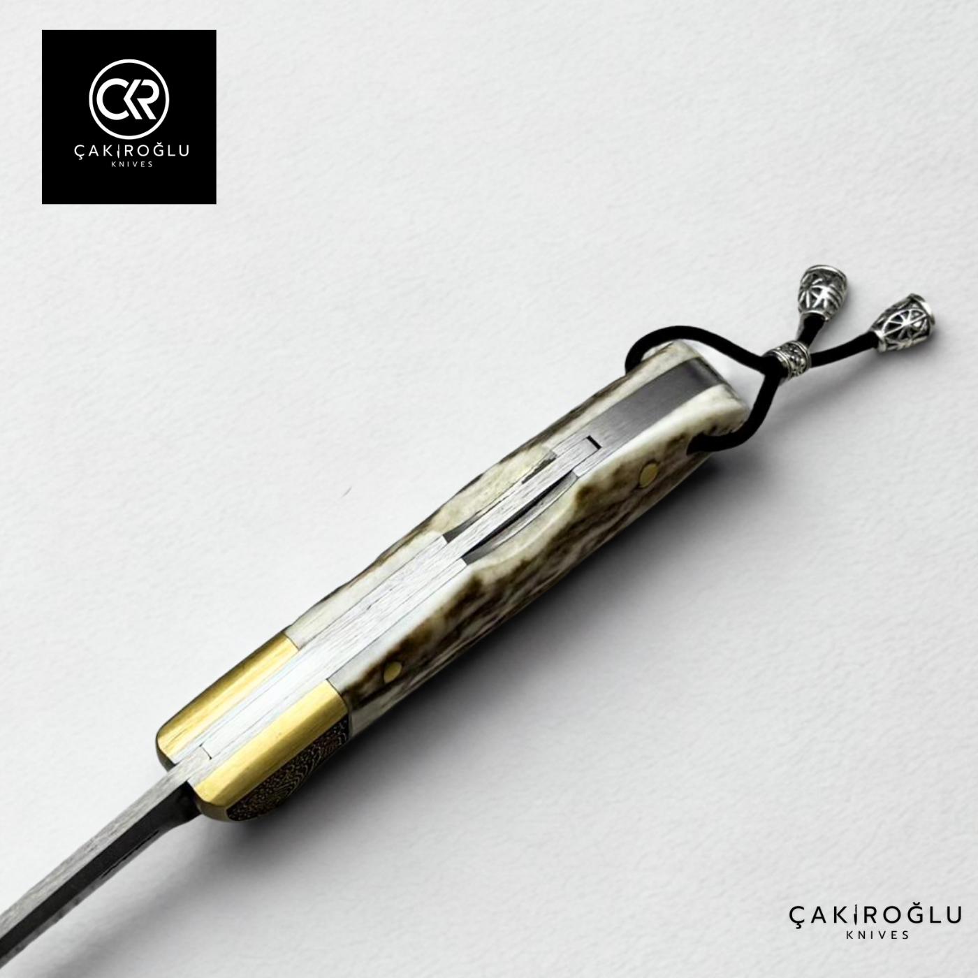 Showy Elite Medium Size Handcrafted Custom-made Folding Knife - N690 Böhler Steel & Engraved Apron