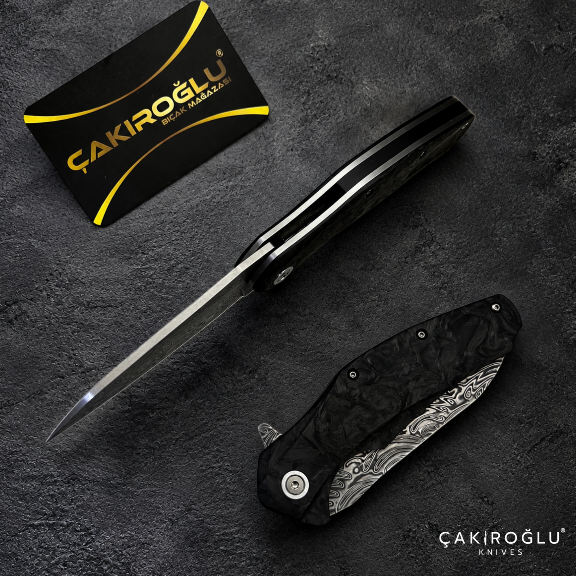 Handmade Stainless Damascus Steel Folding Knife with Carbon Fiber Handle