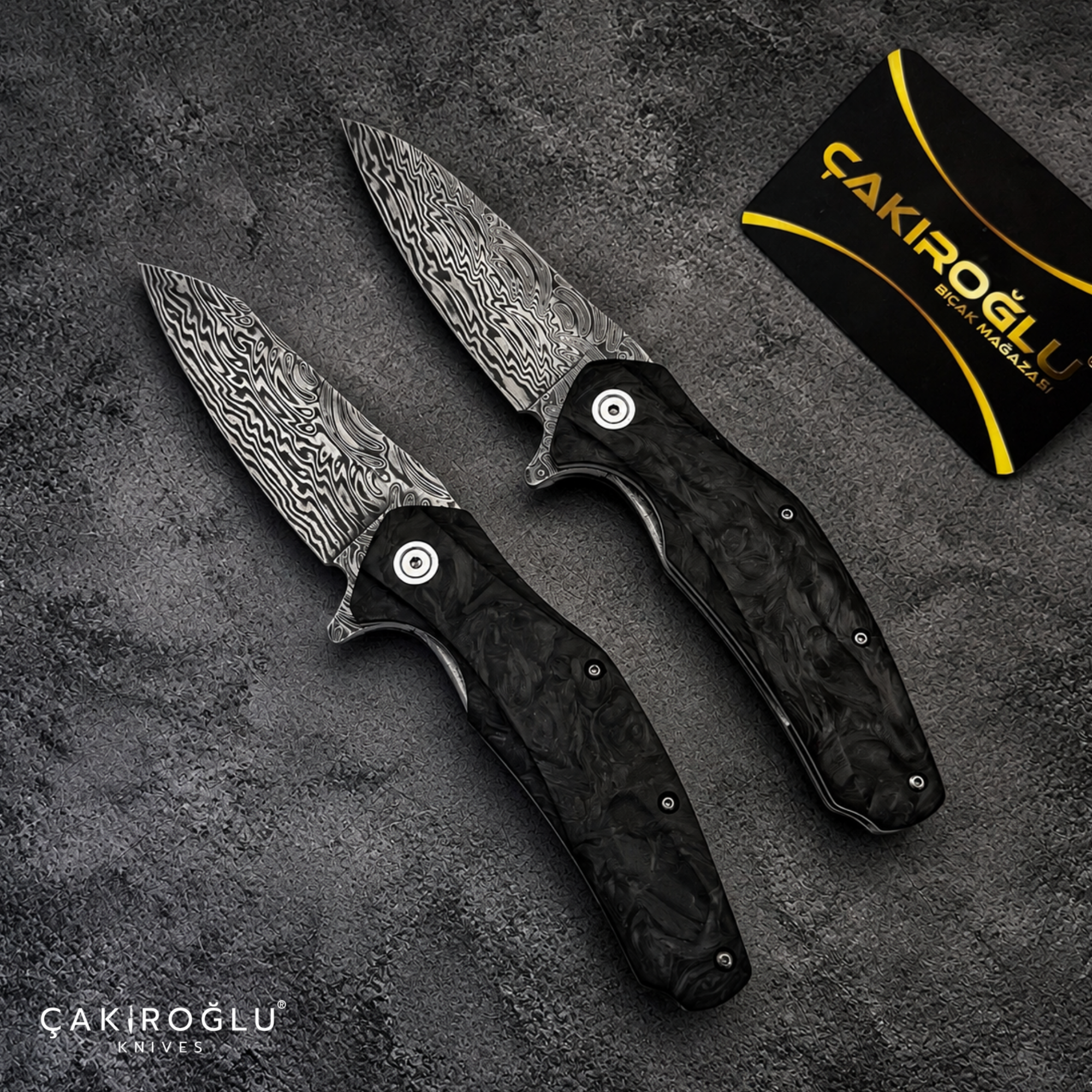 Handmade Stainless Damascus Steel Folding Knife with Carbon Fiber Handle