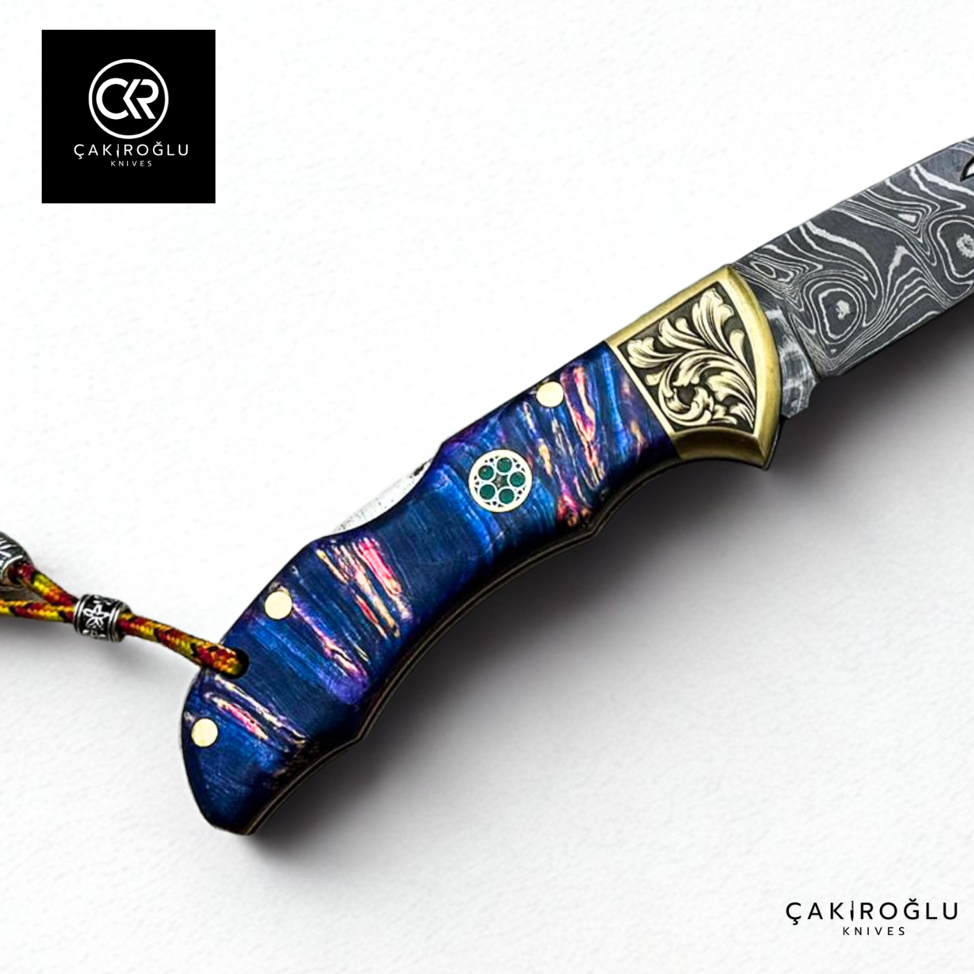 Showy Elite Handcrafted Custom-made Folding Knife - Damascus Steel & Engraved Apron