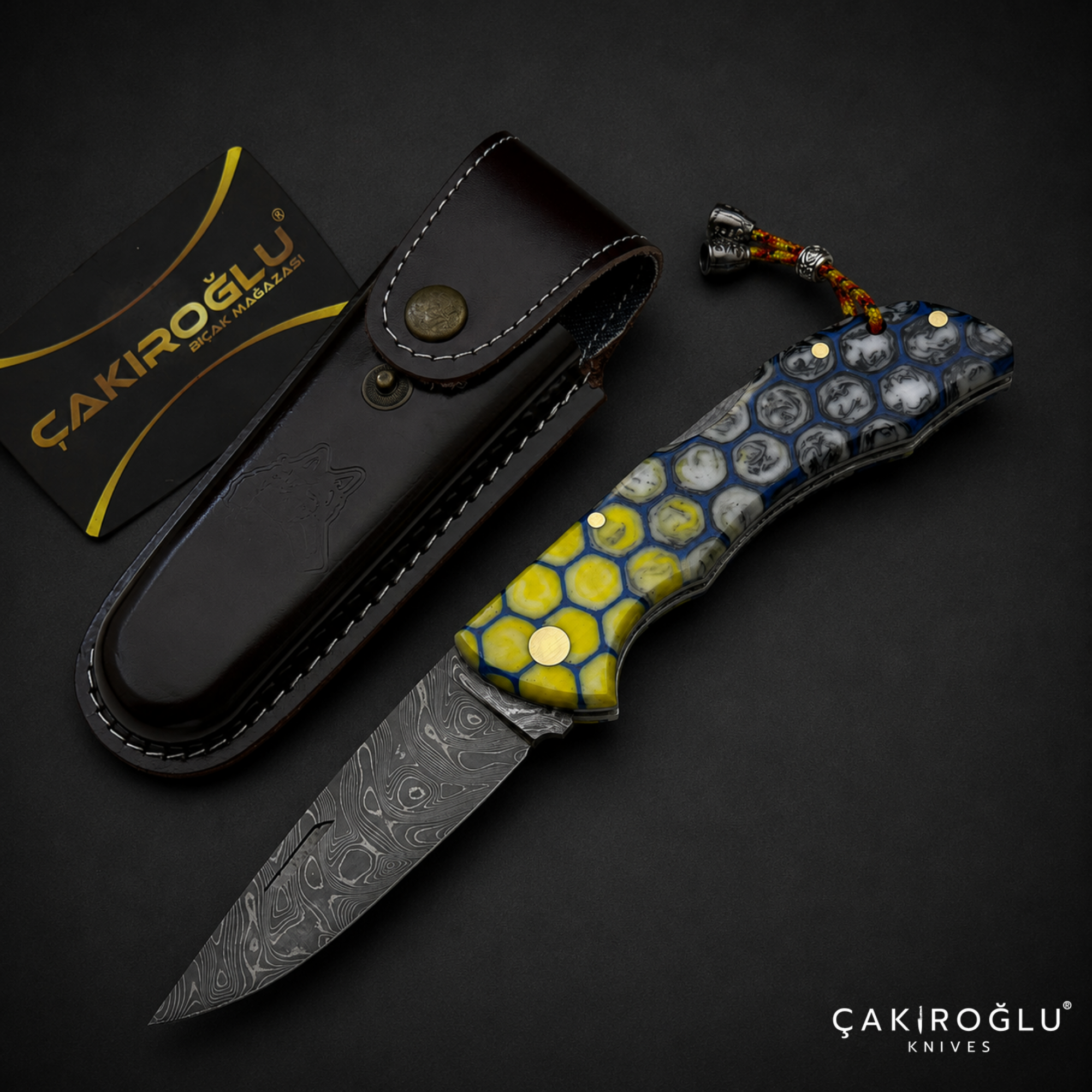 Handmade Honeycomb & Damascus Pocket Knife - Forged Folding Knife