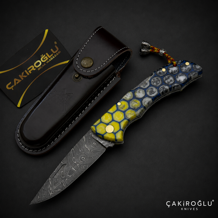 Handmade Honeycomb & Damascus Pocket Knife - Forged Folding Knife