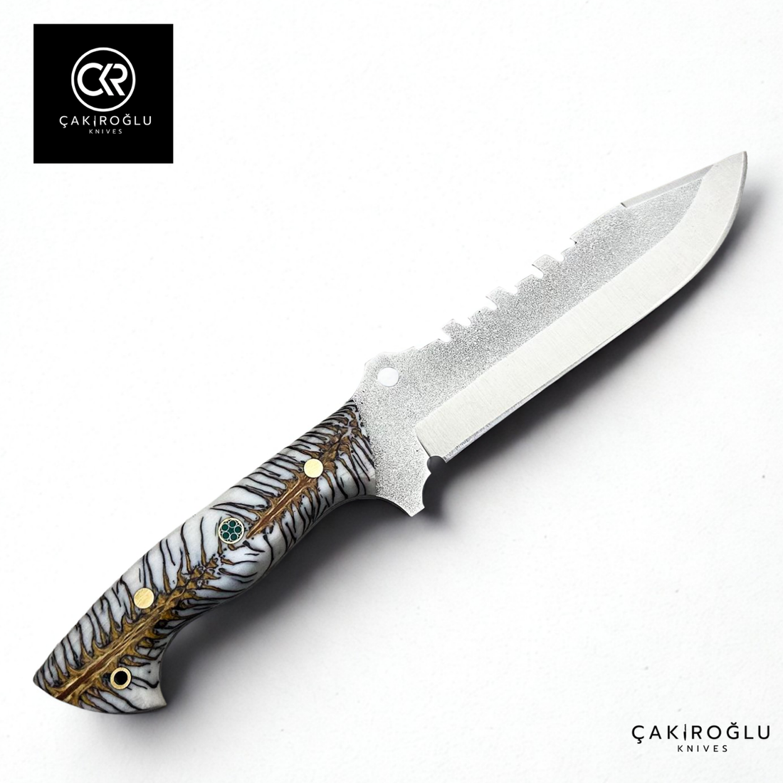 Handcrafted Custom Hunting Knife - N690 Böhler Steel & Epoxy Handle