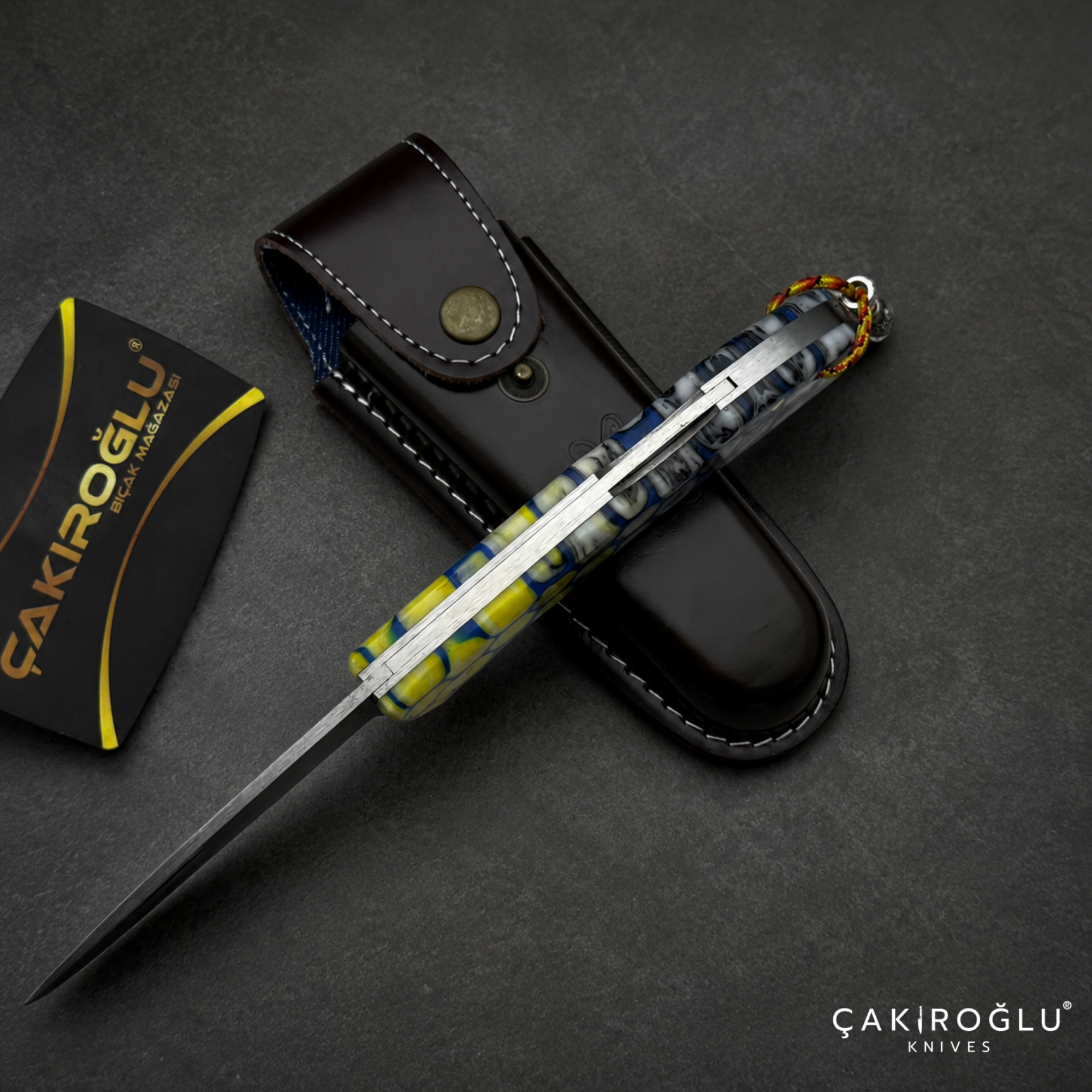 Handmade Honeycomb & Damascus Pocket Knife - Forged Folding Knife