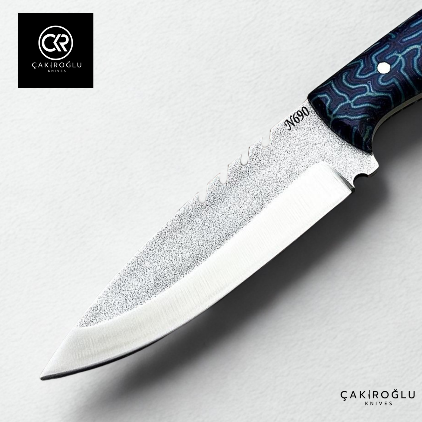 Handcrafted Custom-made Böhler N690 Steel & G-carta Handle Hunting Knife