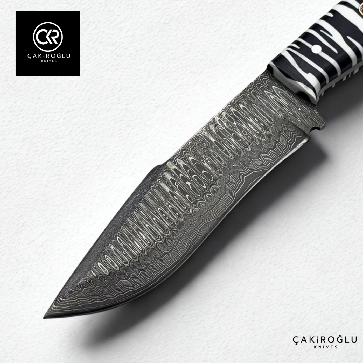 Handcrafted Custom-made Damascus Steel & Epoxy Handle Hunting Knife