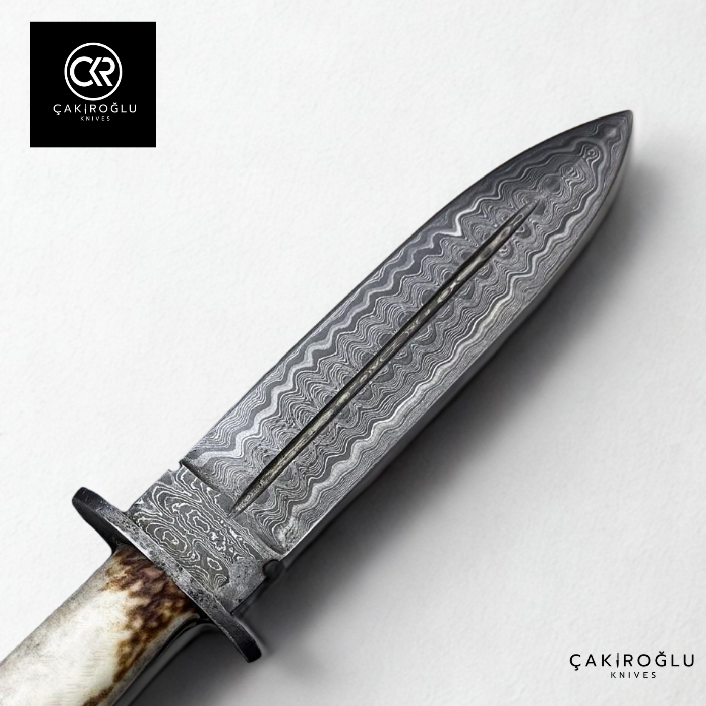 Çakıroğlu Damascus Dagger – Handcrafted Collector’s Knife with Stag Antler Handle