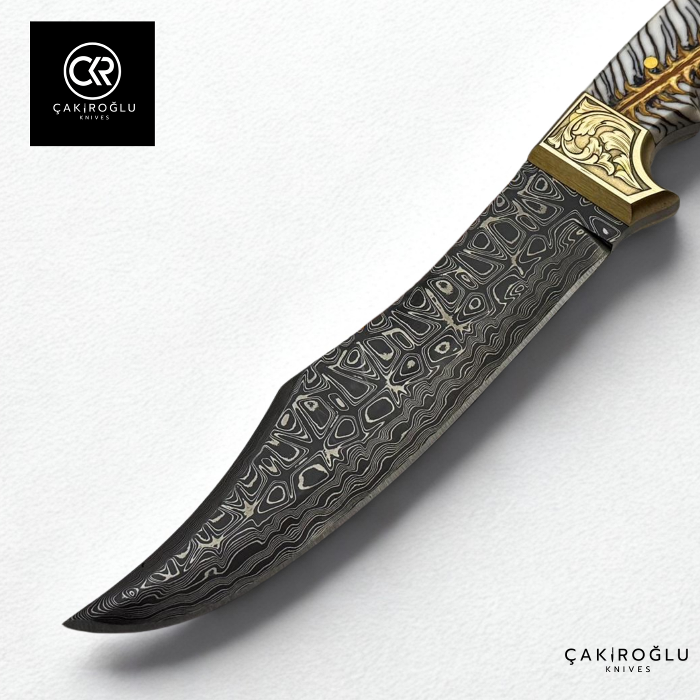 Şehzade Special Edition - Custom-Made Pine Cone Epoxy Handle Damascus Steel Hunting Knife