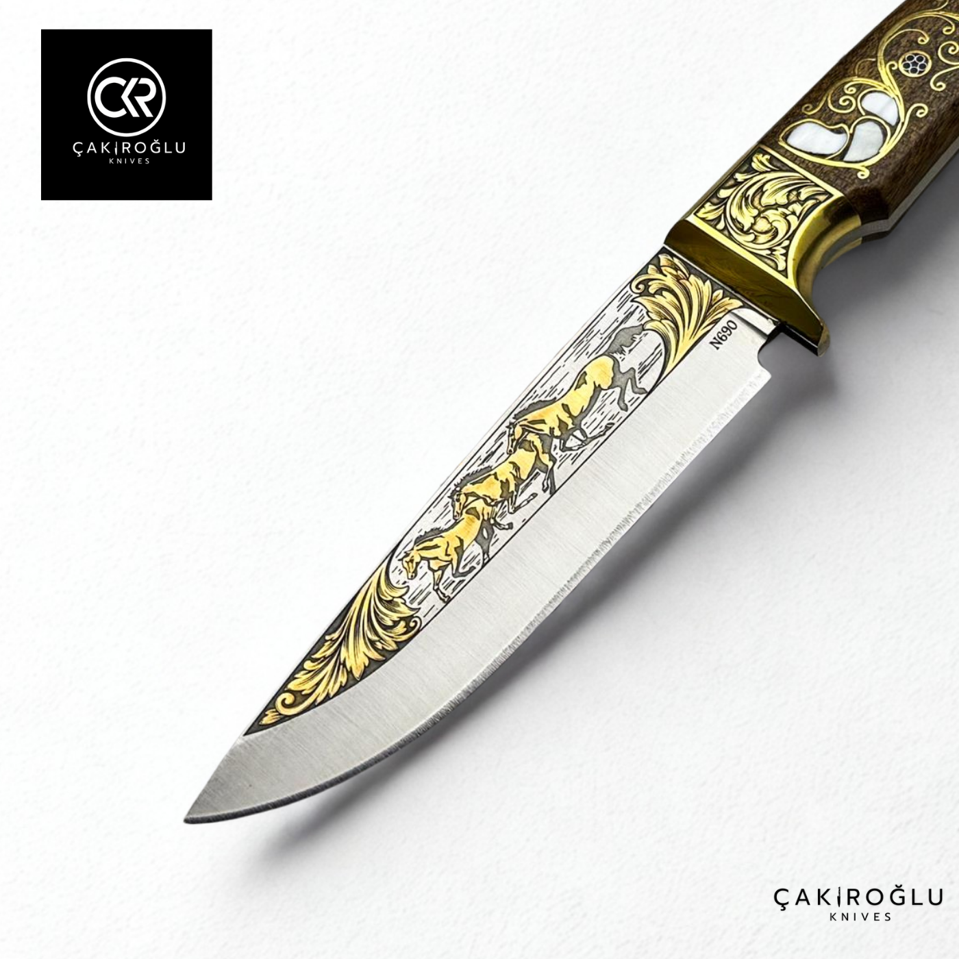 Regal Edge V2 – Limited Collector’s Edition N690 Knife with Gold Engraving & Mother of Pearl