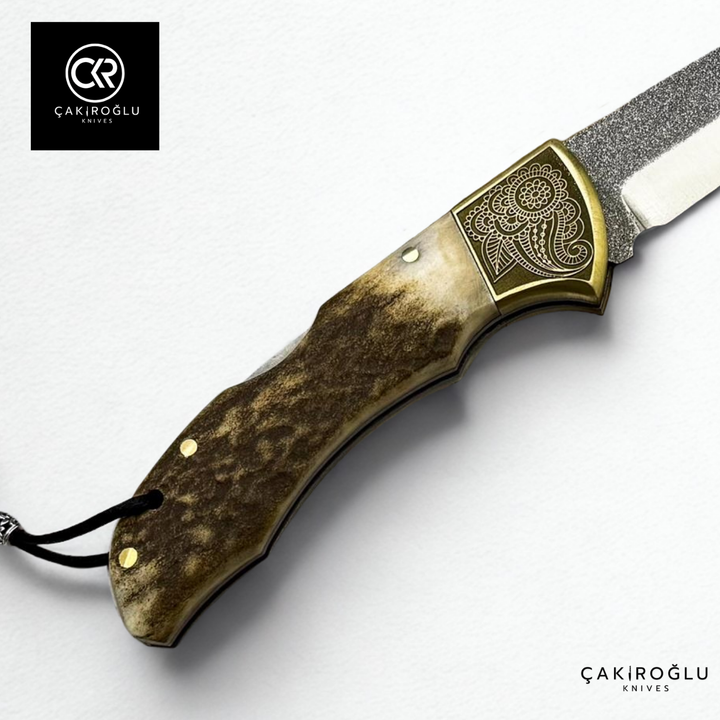 Showy Elite Large Size Handcrafted Custom-made Folding Knife - N690 Böhler Steel & Engraved Apron