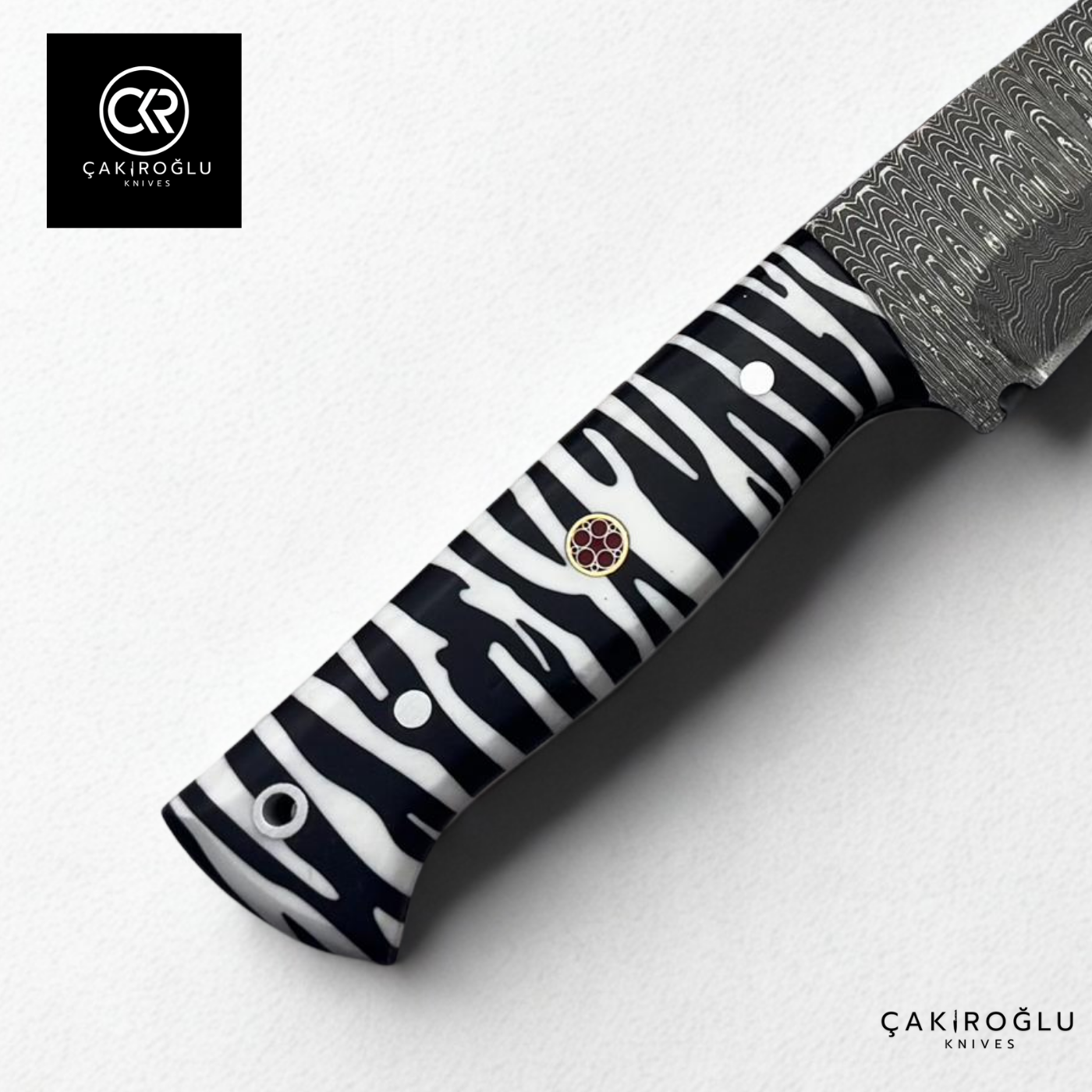 Handcrafted Custom-made Damascus Steel & Epoxy Handle Hunting Knife