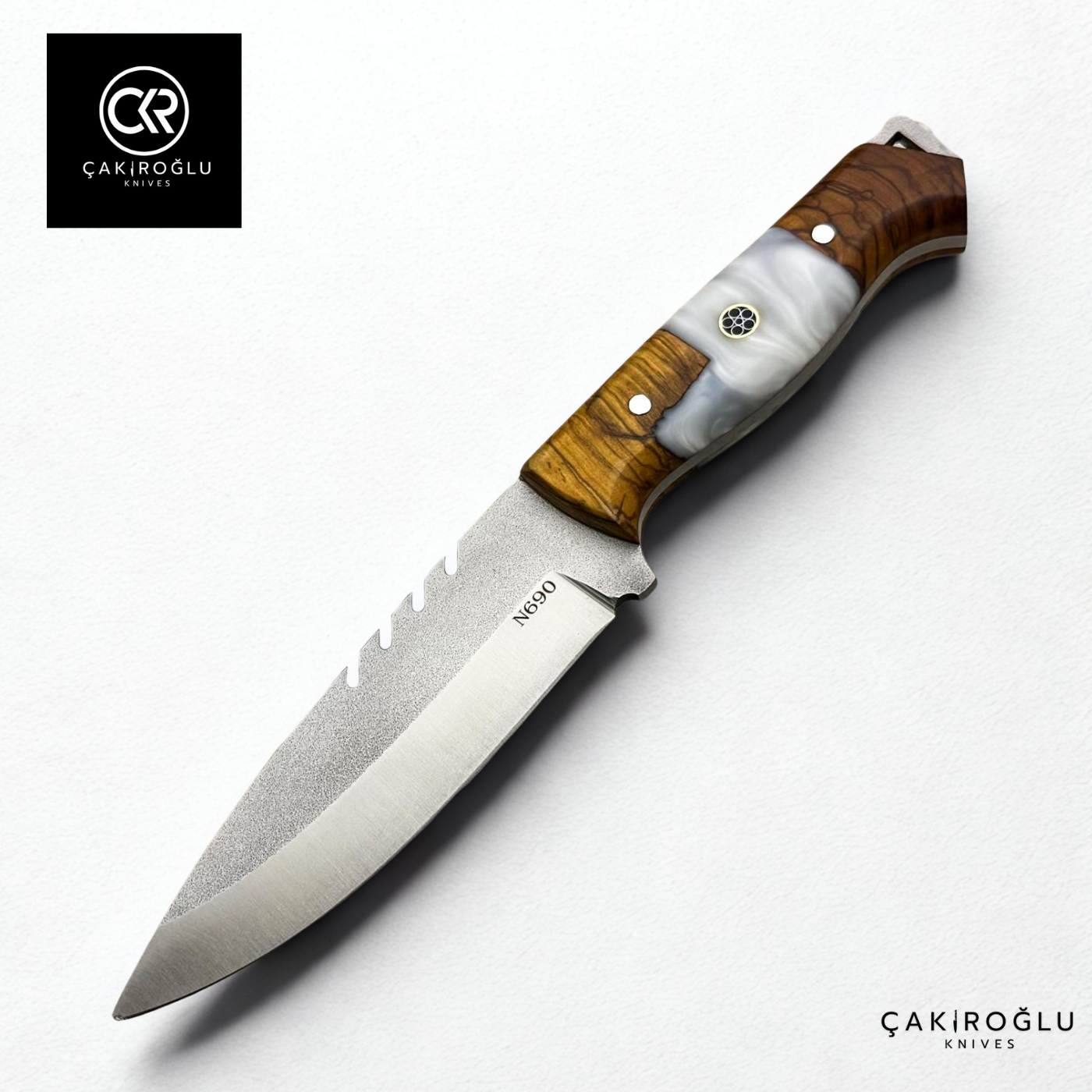 Handcrafted Custom-made Böhler N690 Steel & Epoxy Hybrid Handle Hunting Knife