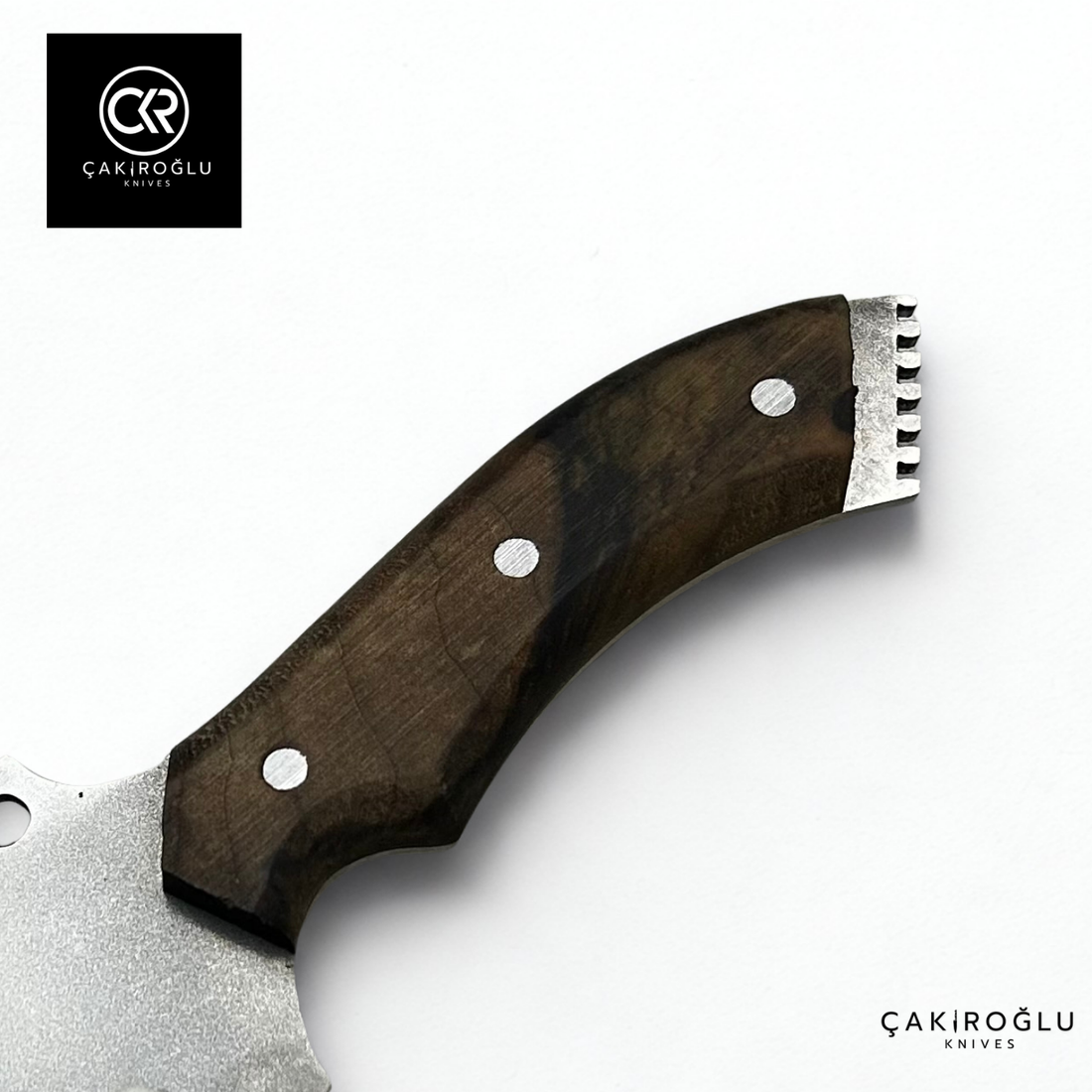 Ironhowl - Handcrafted Jungle Machete